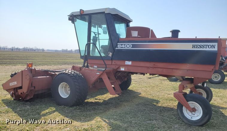image for item DF5822 Hesston 8400  windrower