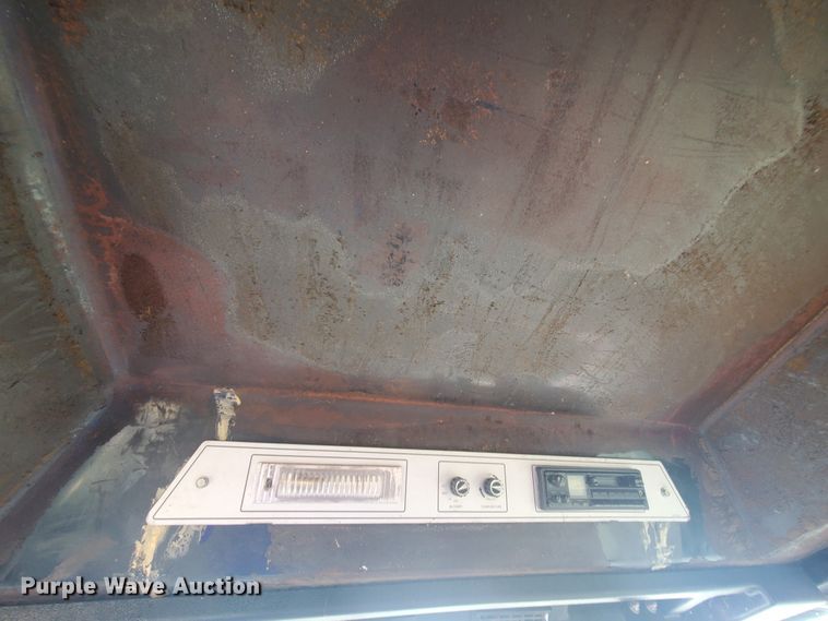 image for item DF5822 Hesston 8400  windrower