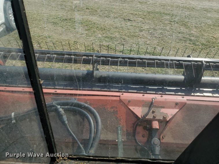 image for item DF5822 Hesston 8400  windrower