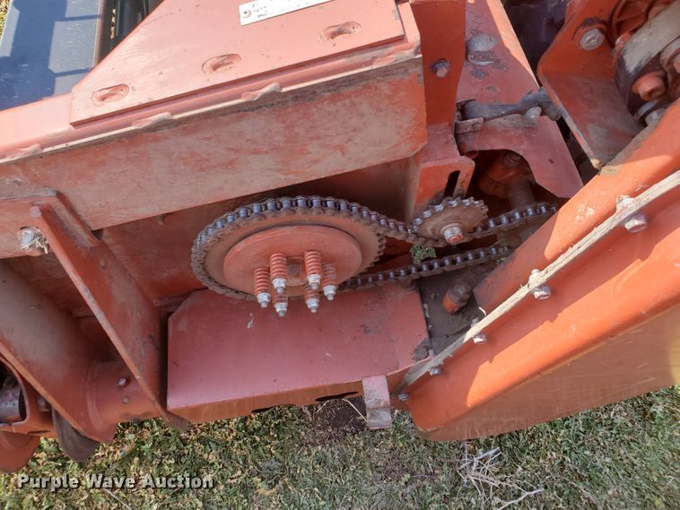 image for item DF5822 Hesston 8400  windrower