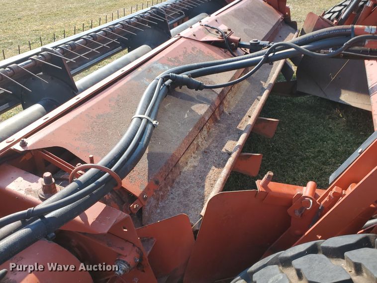 image for item DF5822 Hesston 8400  windrower
