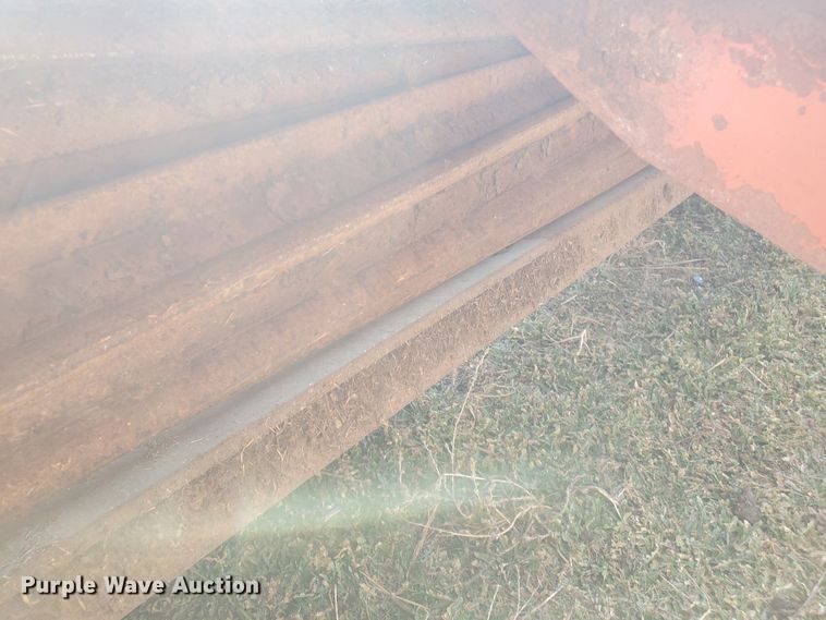 image for item DF5822 Hesston 8400  windrower