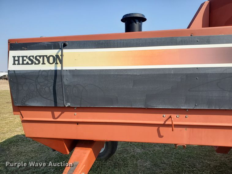 image for item DF5822 Hesston 8400  windrower