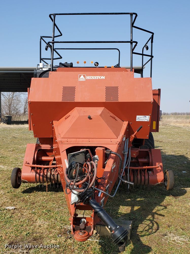 image for item DF5823 2002 Hesston 4790  large square baler