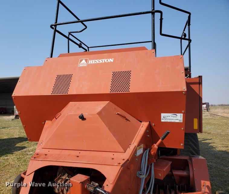 image for item DF5823 2002 Hesston 4790  large square baler