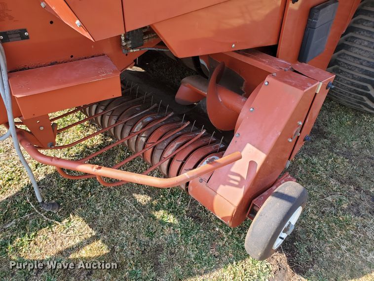 image for item DF5823 2002 Hesston 4790  large square baler