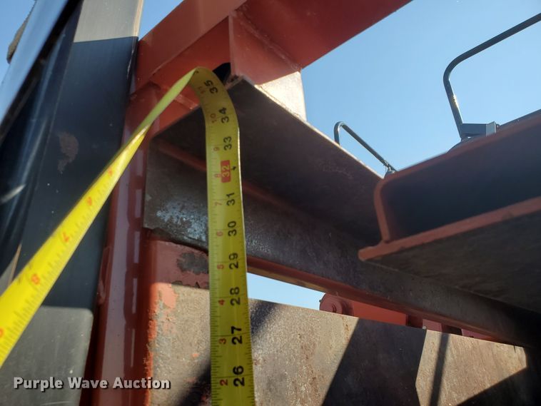 image for item DF5823 2002 Hesston 4790  large square baler