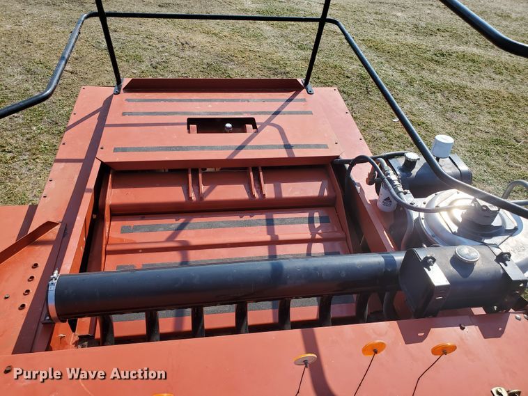 image for item DF5823 2002 Hesston 4790  large square baler