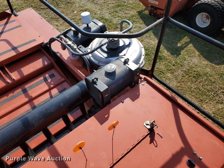 image for item DF5823 2002 Hesston 4790  large square baler