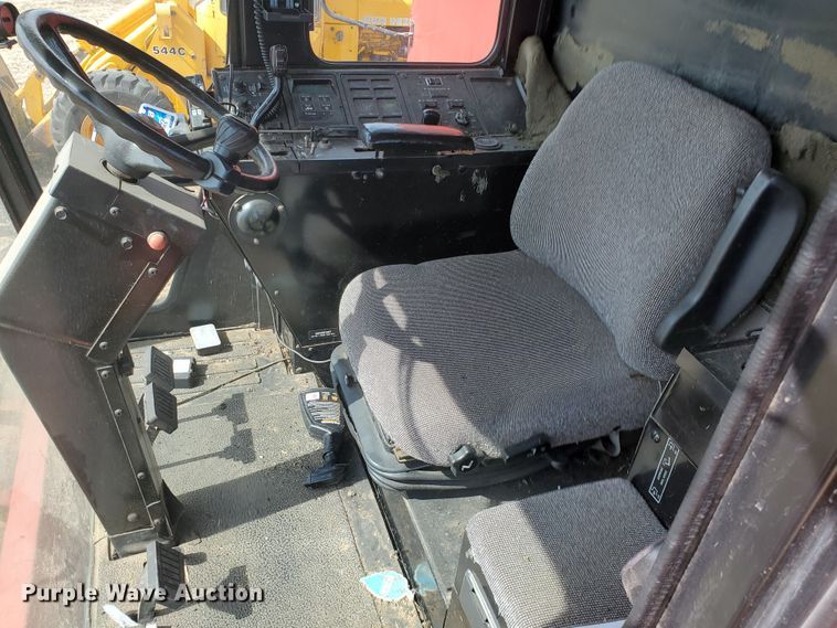 image for item DF5826 1994 Case IH 1688  combine