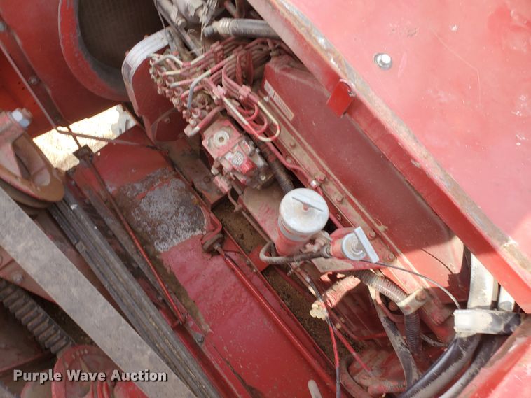 image for item DF5826 1994 Case IH 1688  combine