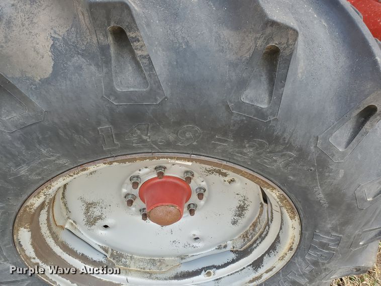 image for item DF5826 1994 Case IH 1688  combine