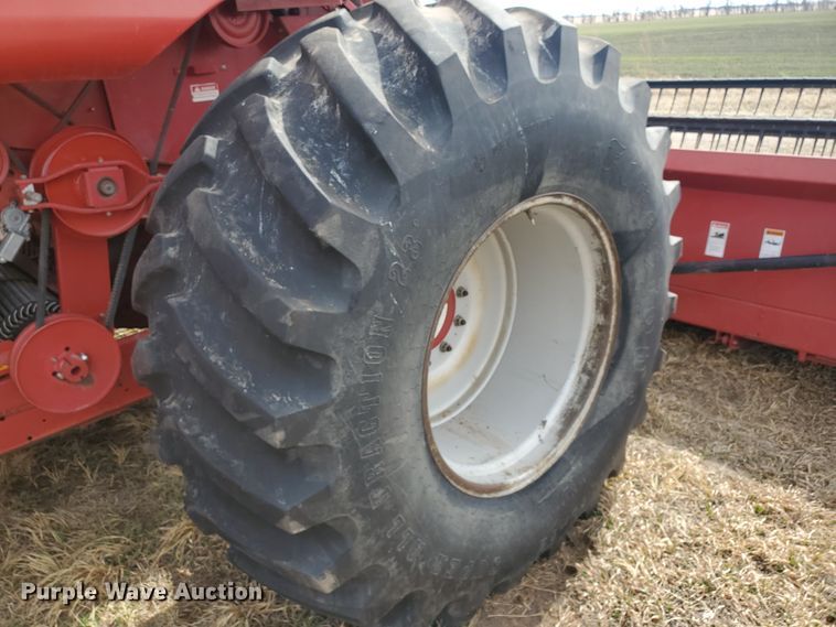 image for item DF5826 1994 Case IH 1688  combine
