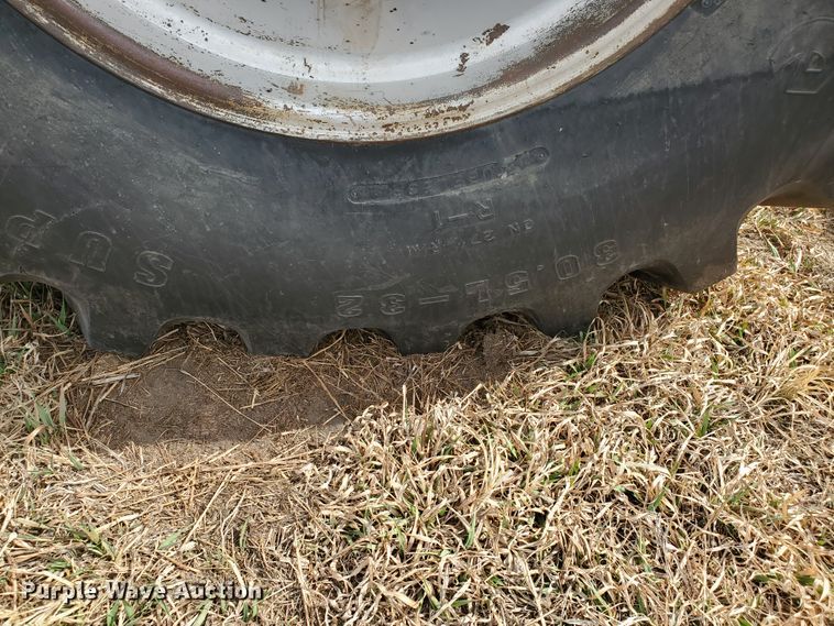 image for item DF5826 1994 Case IH 1688  combine