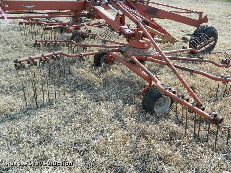 image for item DF5829 1991 Kuhn GA7301 rotary hay rake