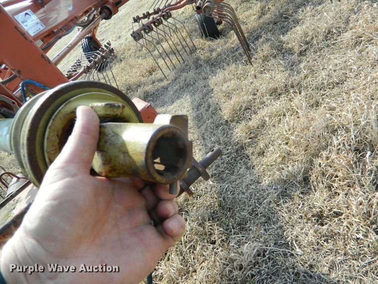 image for item DF5829 1991 Kuhn GA7301 rotary hay rake