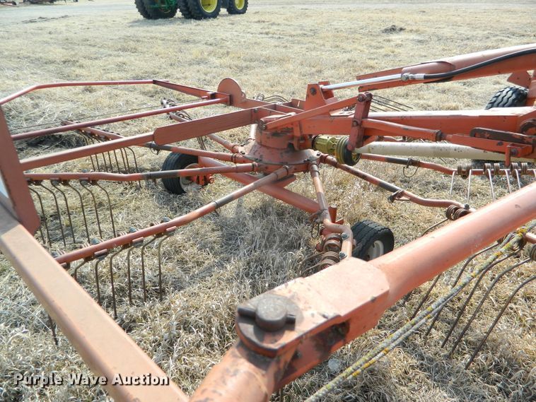 image for item DF5829 1991 Kuhn GA7301 rotary hay rake