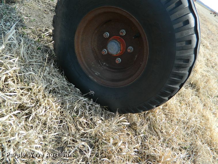 image for item DF5829 1991 Kuhn GA7301 rotary hay rake