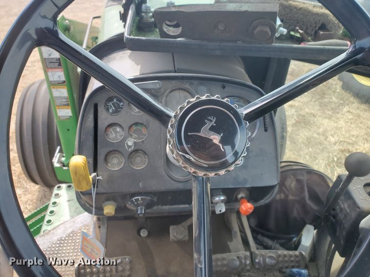 image for item DF5832 1979 John Deere 4440  tractor