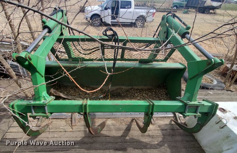 image for item DF5832 1979 John Deere 4440  tractor