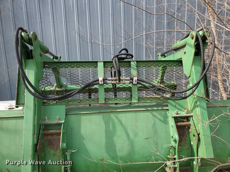 image for item DF5832 1979 John Deere 4440  tractor