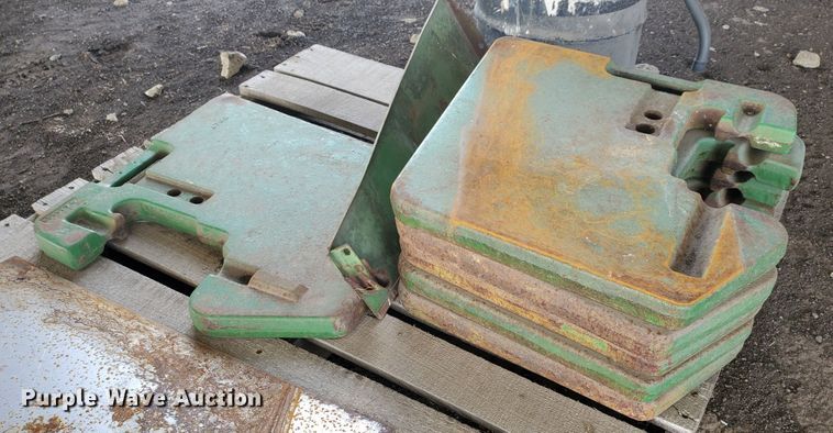 image for item DF5832 1979 John Deere 4440  tractor