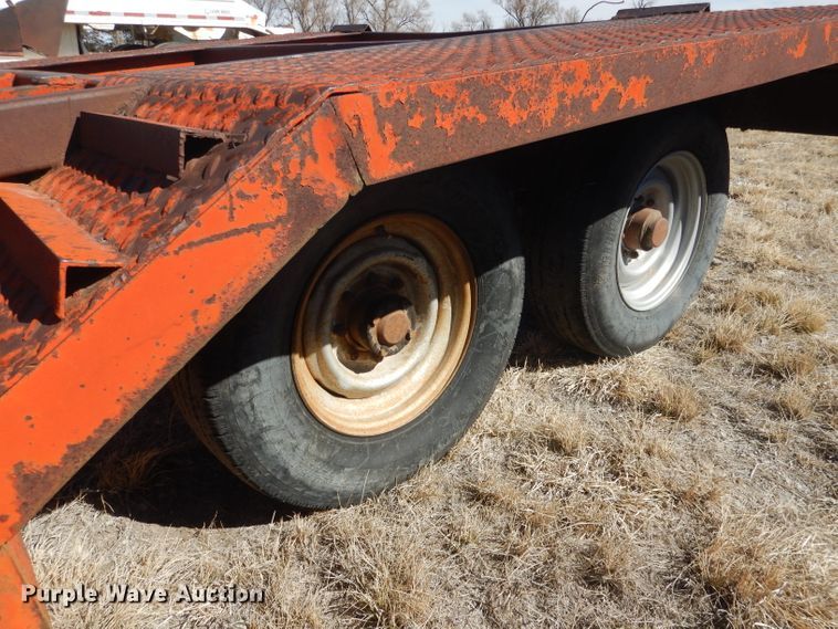 image for item DG4677 Swather trailer