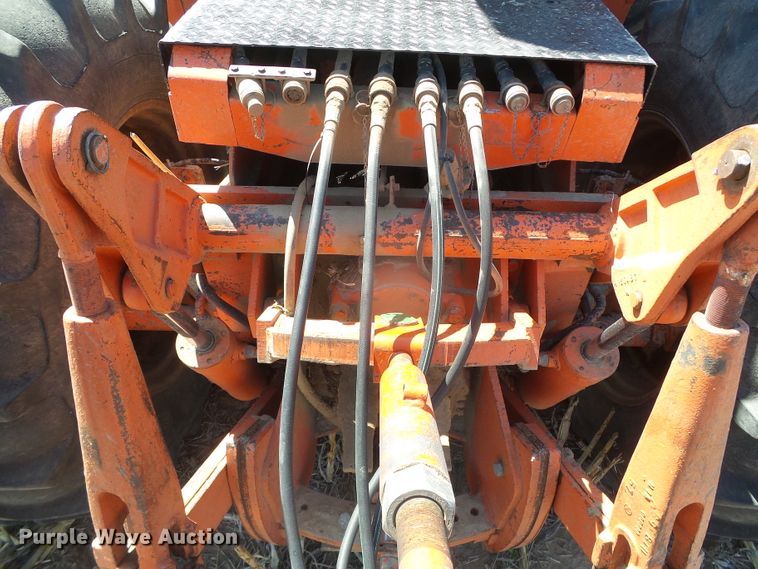 image for item DI5553 Case 2870  4WD tractor