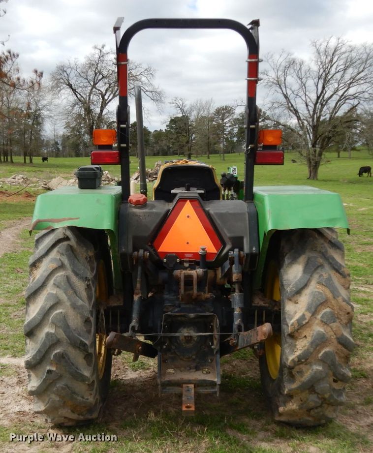 image for item DJ0541 2004 John Deere 5203  tractor