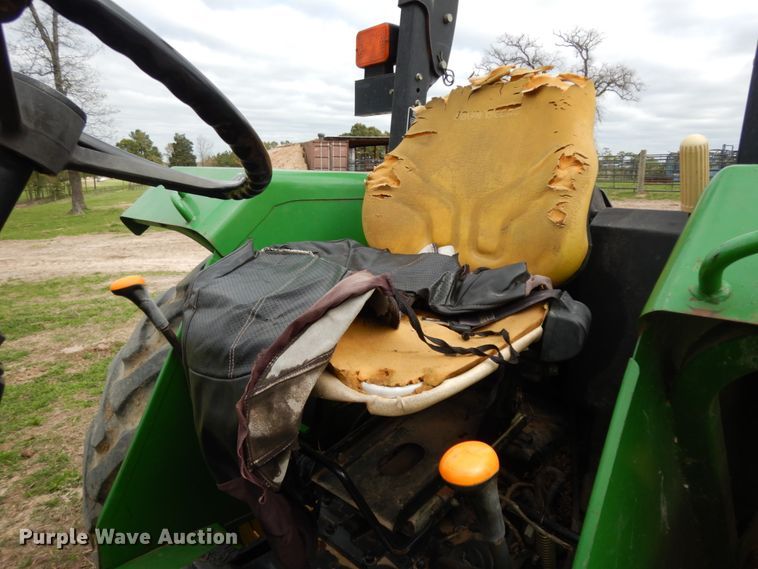 image for item DJ0541 2004 John Deere 5203  tractor