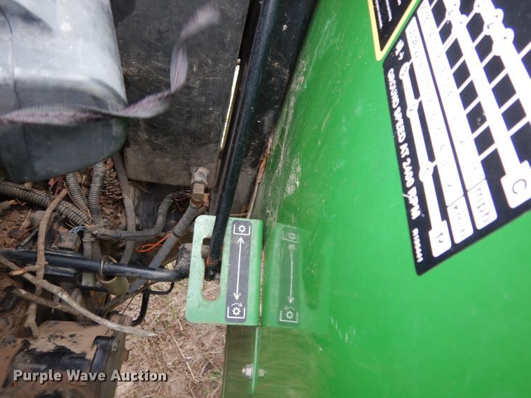 image for item DJ0541 2004 John Deere 5203  tractor