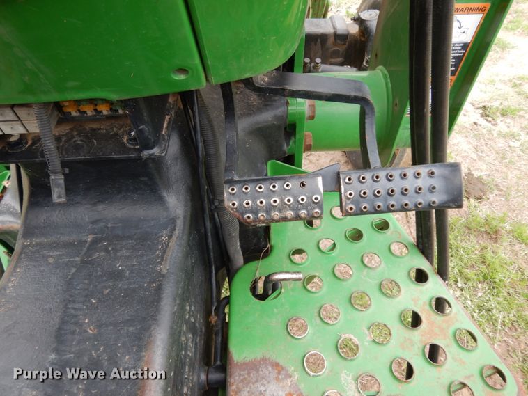 image for item DJ0541 2004 John Deere 5203  tractor