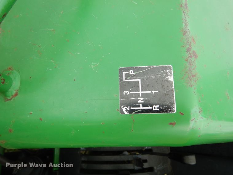 image for item DJ0541 2004 John Deere 5203  tractor