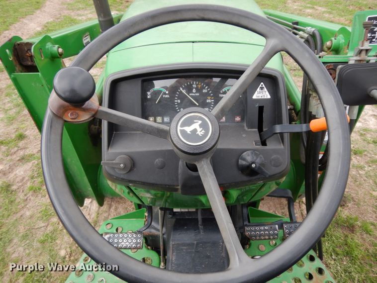 image for item DJ0541 2004 John Deere 5203  tractor
