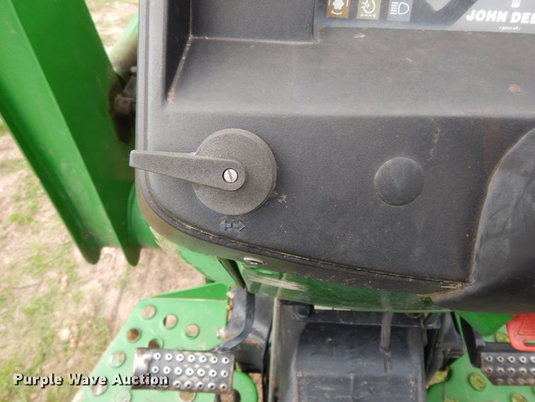 image for item DJ0541 2004 John Deere 5203  tractor