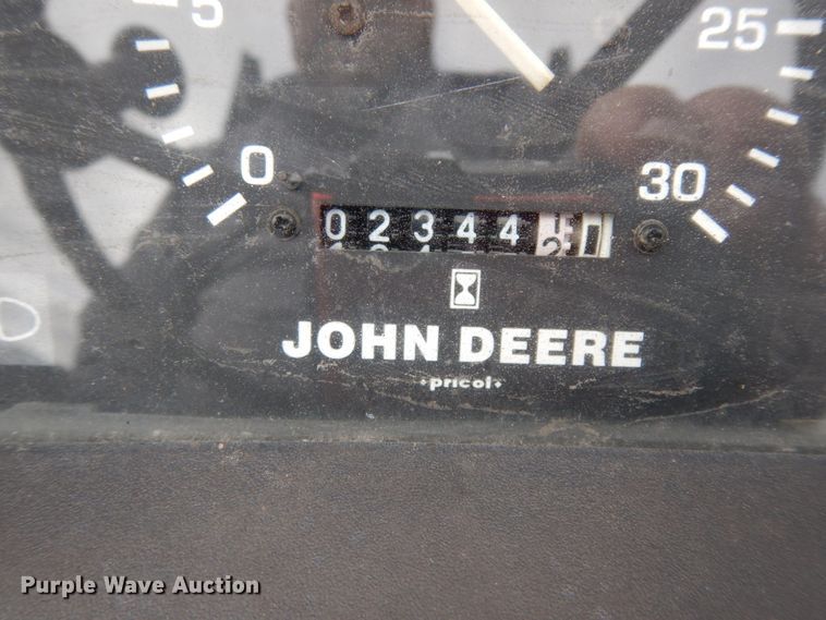image for item DJ0541 2004 John Deere 5203  tractor