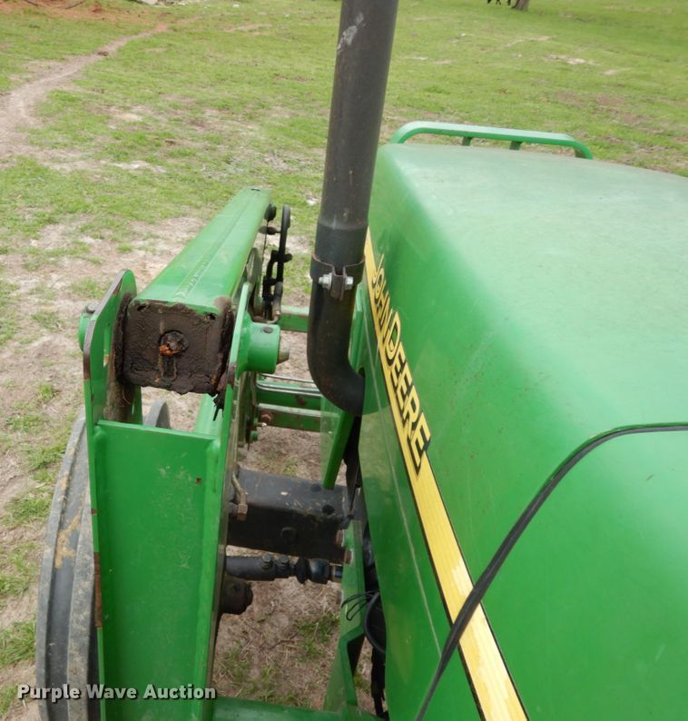 image for item DJ0541 2004 John Deere 5203  tractor