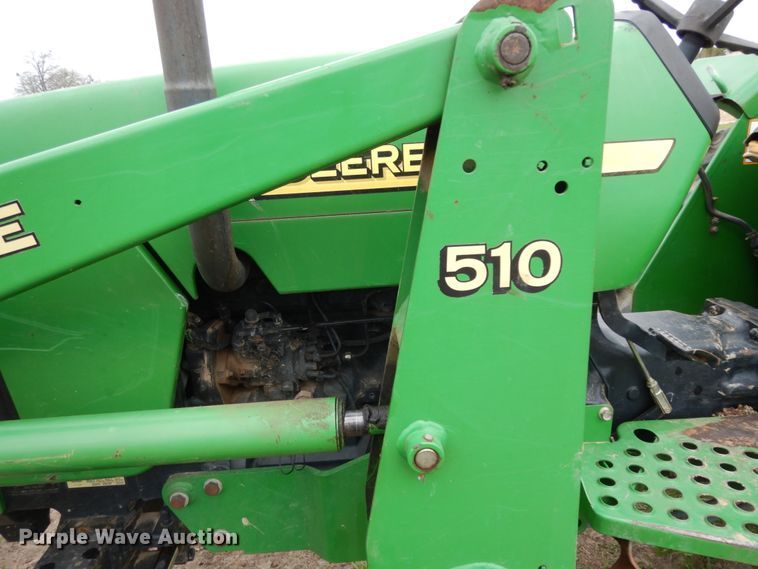 image for item DJ0541 2004 John Deere 5203  tractor