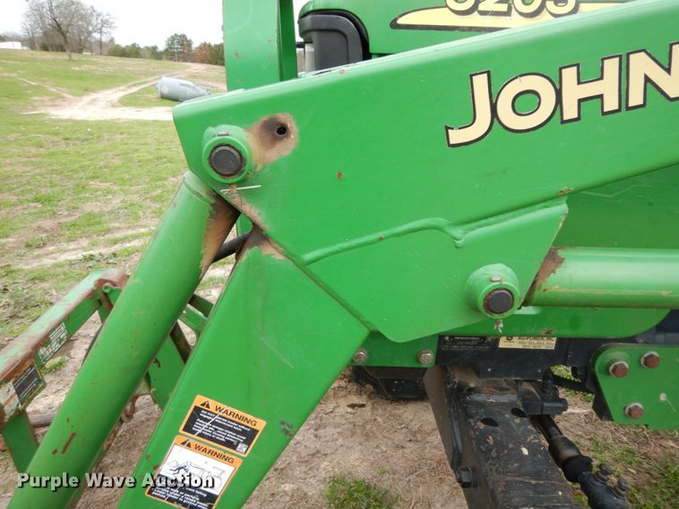 image for item DJ0541 2004 John Deere 5203  tractor