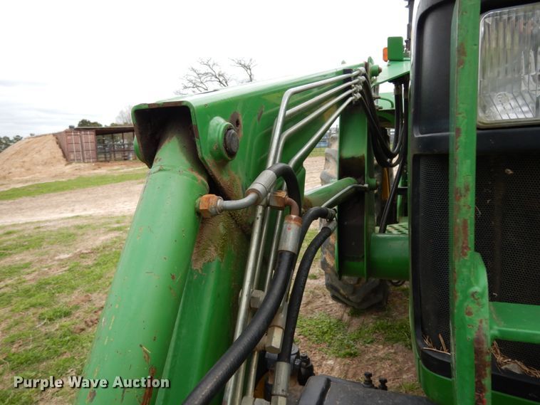 image for item DJ0541 2004 John Deere 5203  tractor