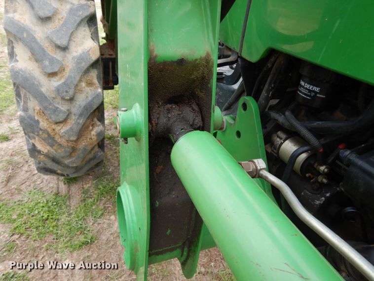 image for item DJ0541 2004 John Deere 5203  tractor
