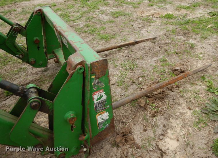 image for item DJ0541 2004 John Deere 5203  tractor