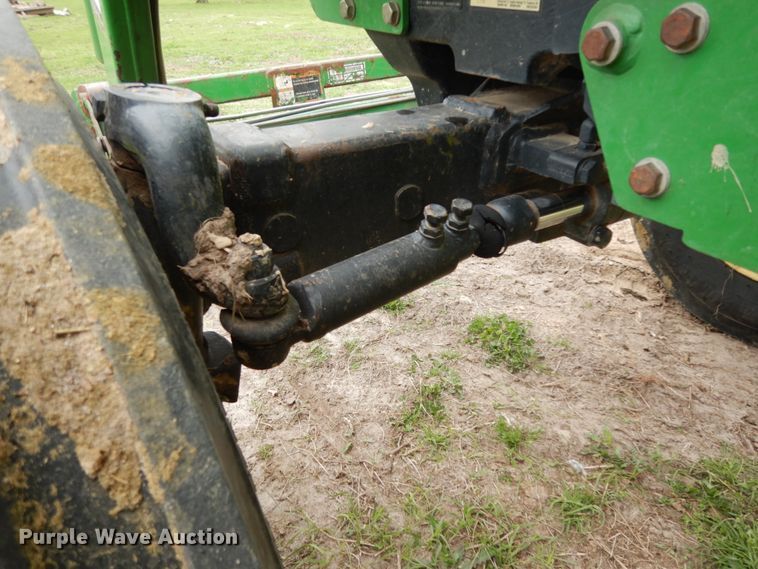 image for item DJ0541 2004 John Deere 5203  tractor