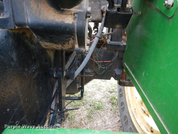 image for item DJ0541 2004 John Deere 5203  tractor