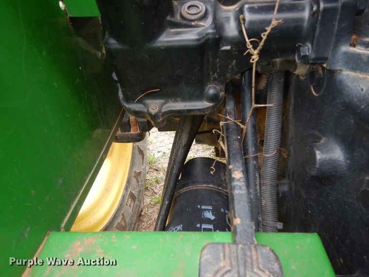 image for item DJ0541 2004 John Deere 5203  tractor