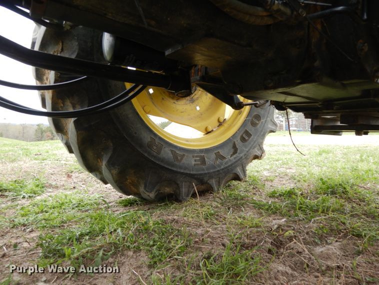 image for item DJ0541 2004 John Deere 5203  tractor