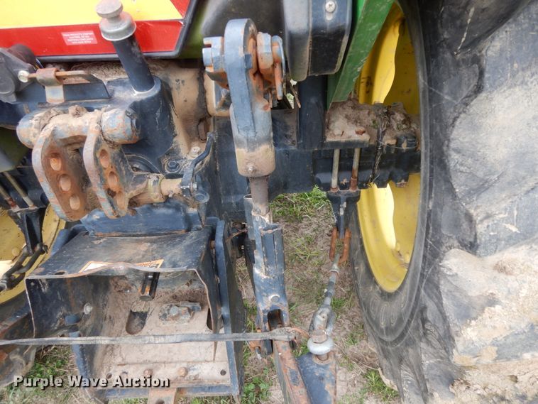 image for item DJ0541 2004 John Deere 5203  tractor