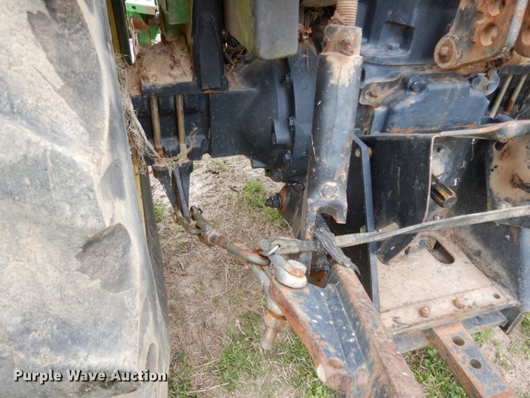 image for item DJ0541 2004 John Deere 5203  tractor
