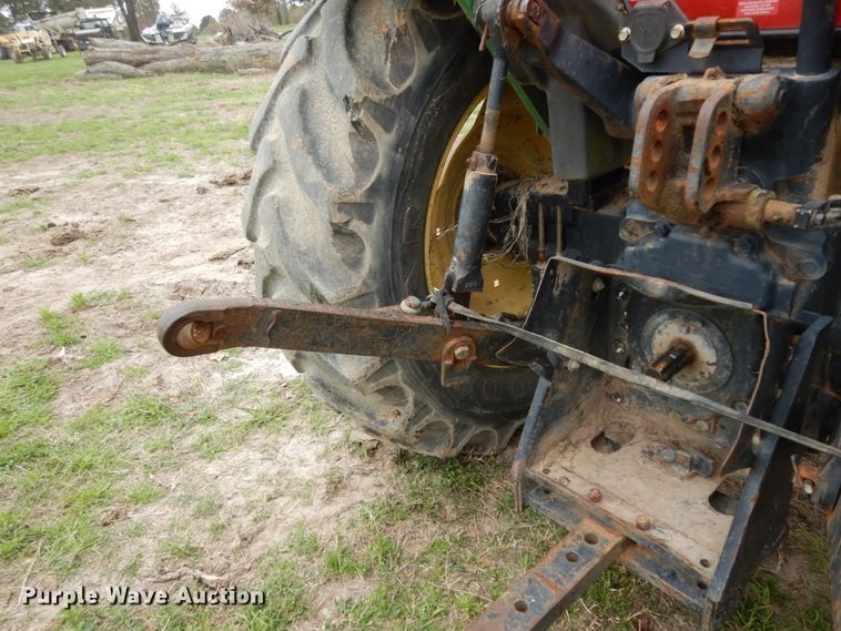 image for item DJ0541 2004 John Deere 5203  tractor