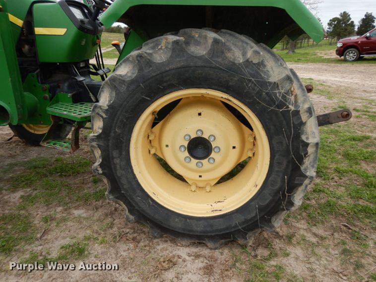 image for item DJ0541 2004 John Deere 5203  tractor